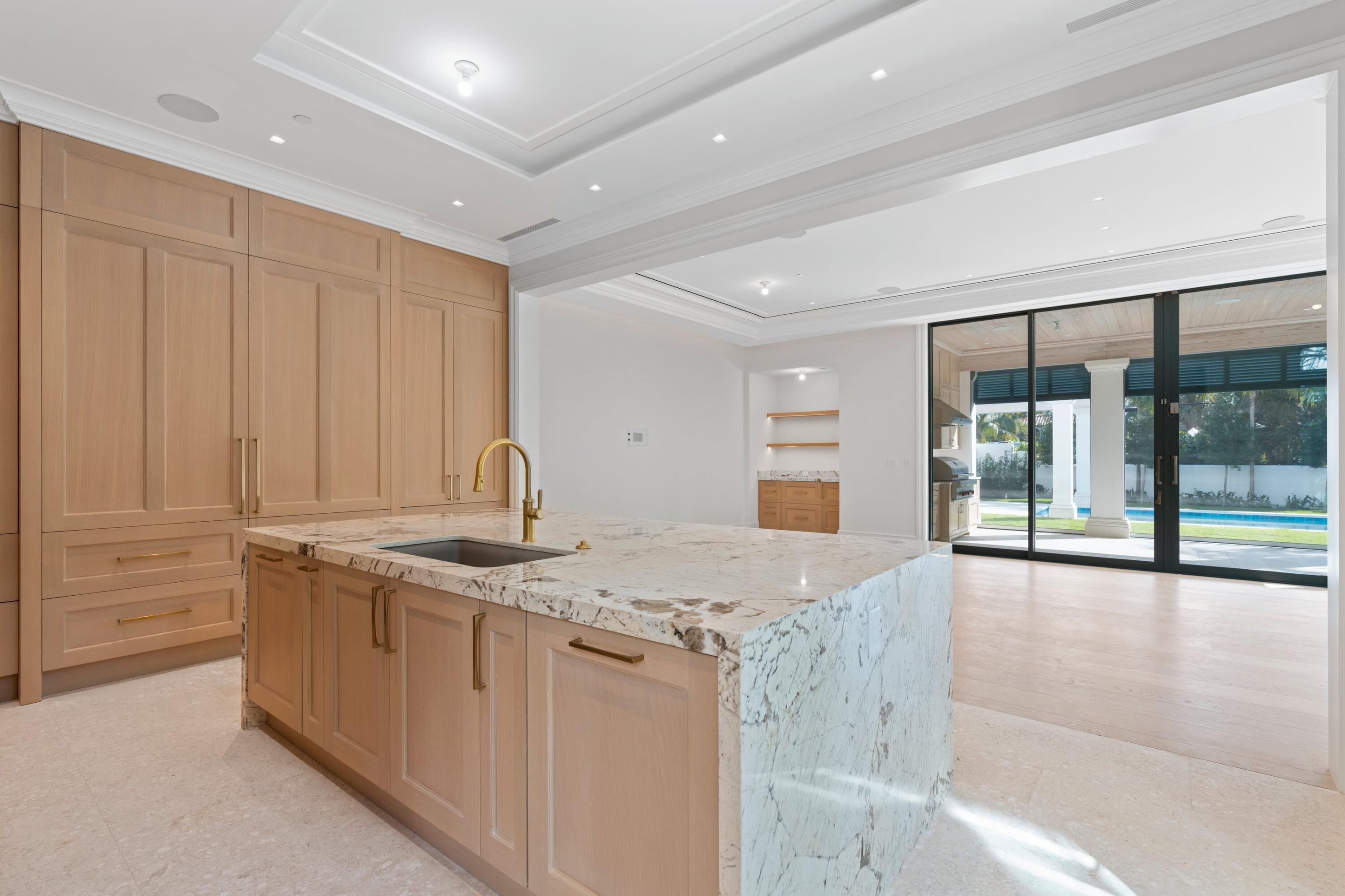 ROYAL PARK - Residential