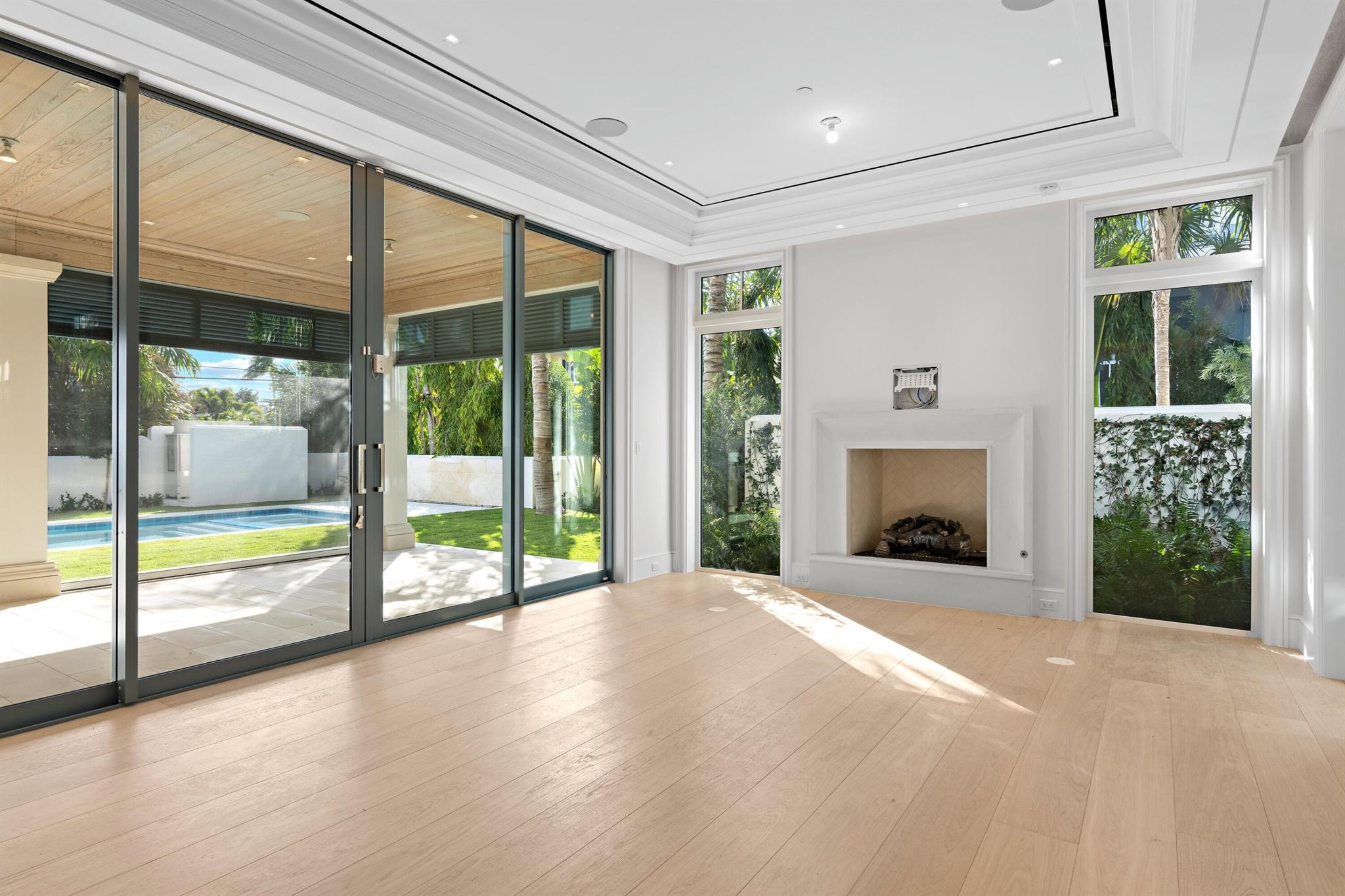 ROYAL PARK - Residential