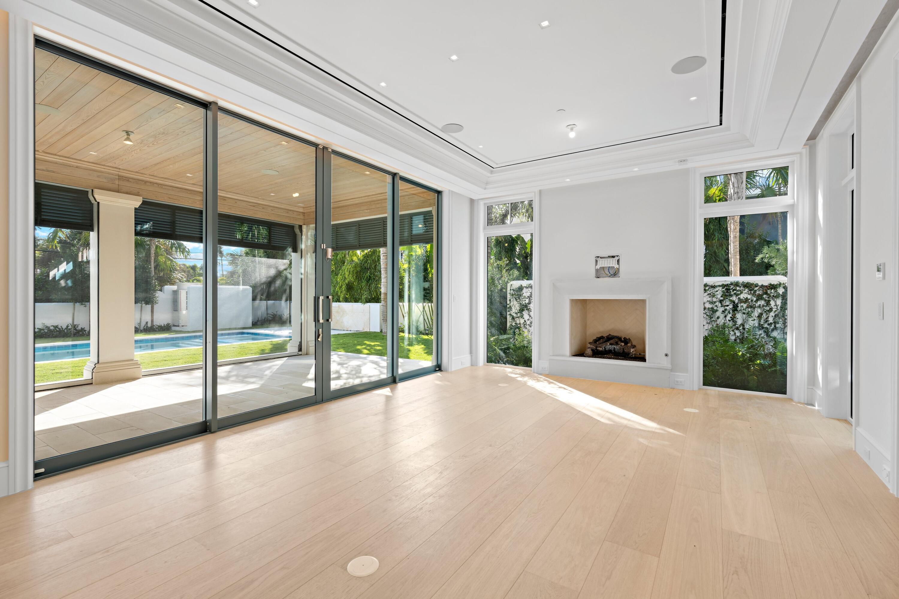 ROYAL PARK - Residential