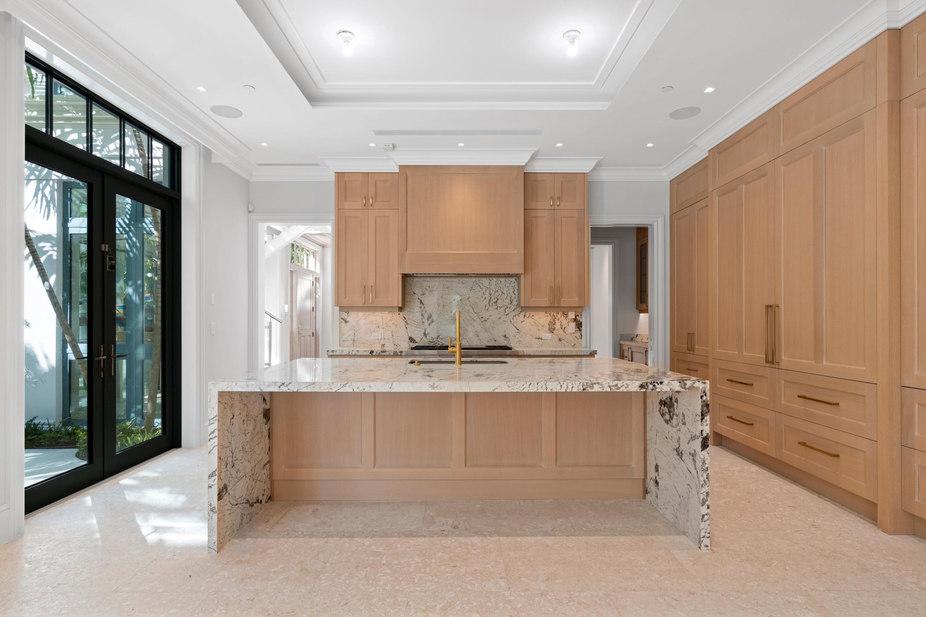 ROYAL PARK - Residential