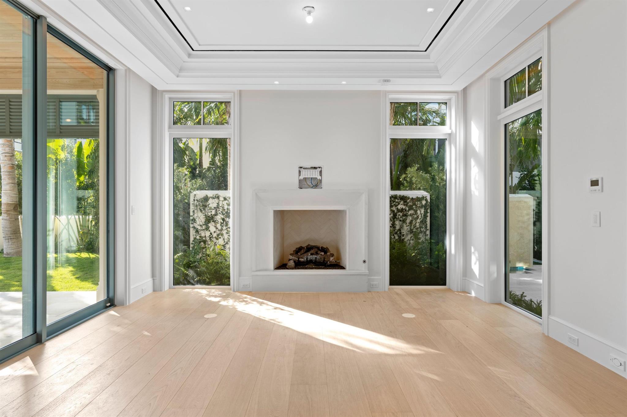 ROYAL PARK - Residential