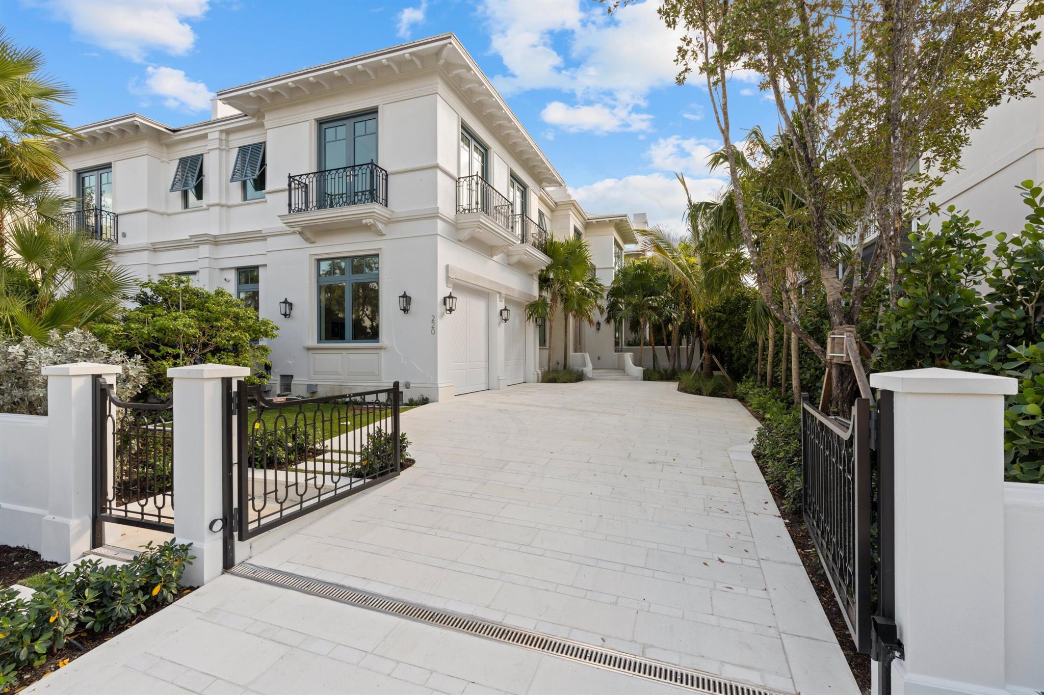 Brand new, never-before lived in home located in the center of Palm Beach! Spanning over 5,500 total square feet, this 4-bedroom home features gorgeous finishes such as hardwood and shell-stone flooring and a custom Downsview kitchen with Sub-Zero & Wolf appliances. A stunning floating staircase leads to the second floor which features a large primary suite with dual bathrooms & a large terrace, as well as three guest suites, all with ensuite bathrooms. Outdoors you'll find a spacious covered patio with a built-in summer kitchen, a large swimming pool and spa and a cabana bathroom.