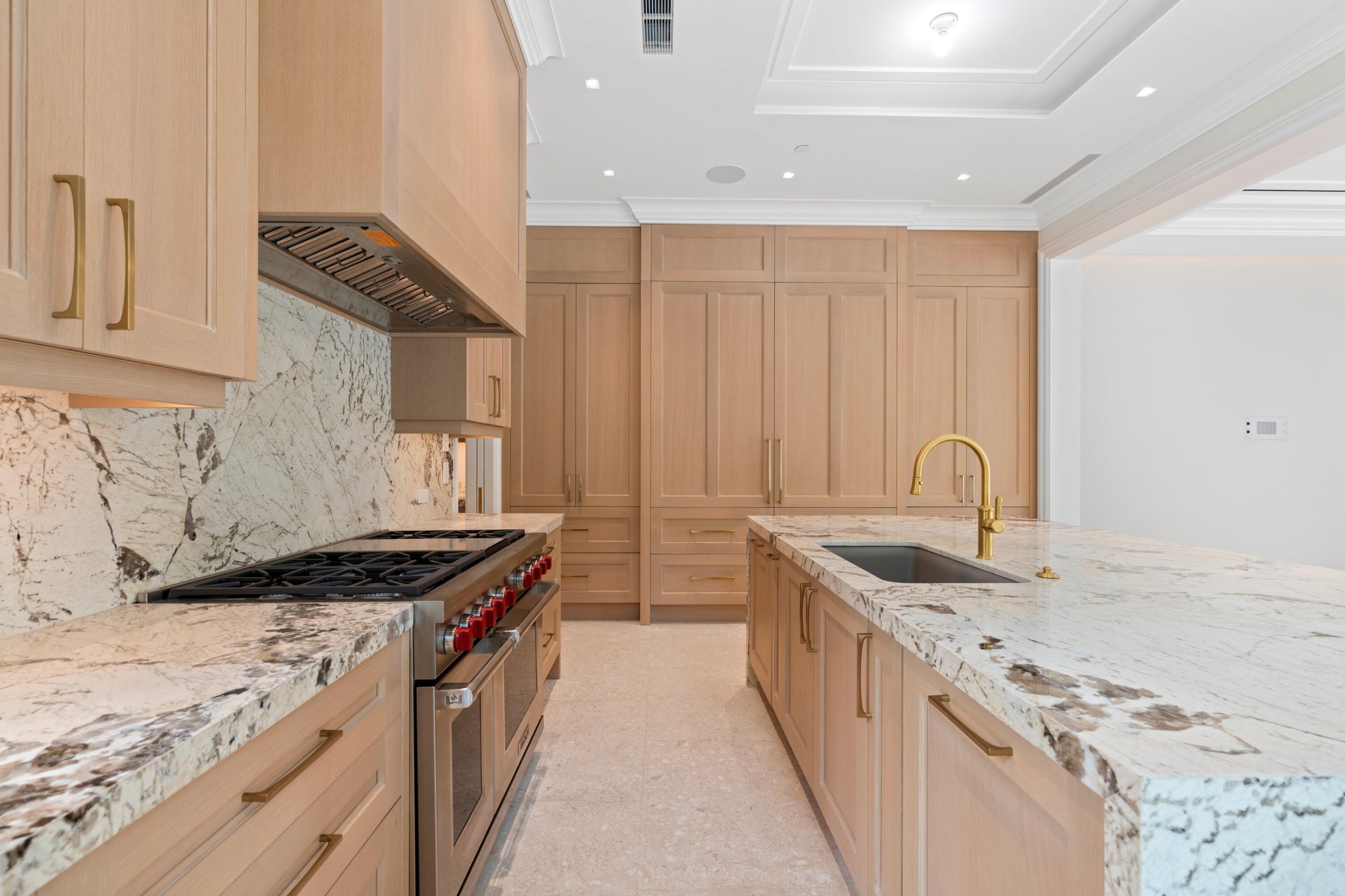 ROYAL PARK - Residential