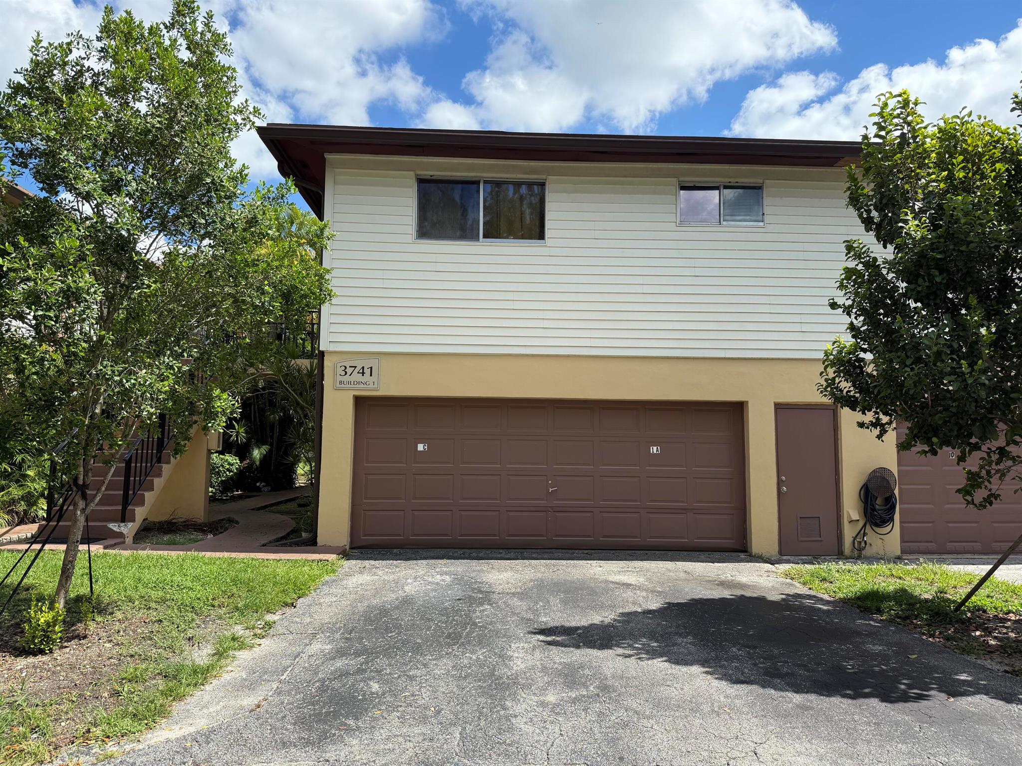 Spacious and fully remodeled 3-bedroom, 2-bathroom first-floor condo located in the heart of Sunrise. This move-in ready home features a bright open layout, modern kitchen with new cabinets, countertops, and stainless steel appliances, plus updated bathrooms and fresh flooring throughout. The large master suite includes ample closet space and a private bath. Enjoy the convenience of in-unit laundry and a private patio area. Community amenities include a pool, clubhouse, and green areas for relaxation. Excellent location close to shopping, dining, schools, and major highways for easy commuting. Available now