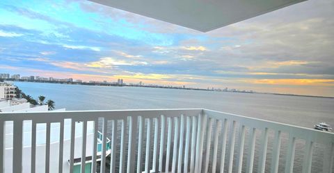 2016 Bay Drive 907 Miami Beach FL 33141