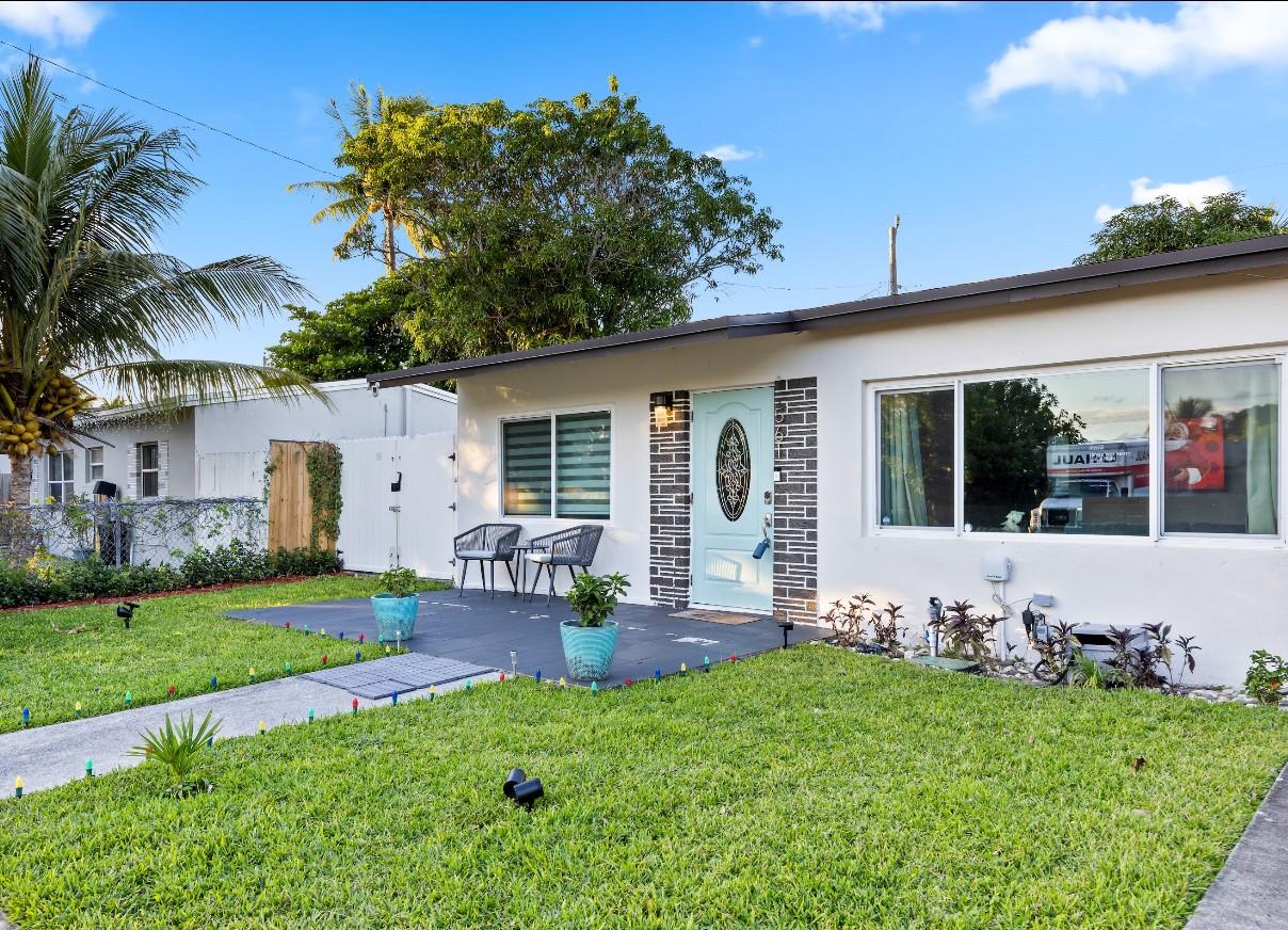 COLLIER ESTATES 1ST ADD - Residential