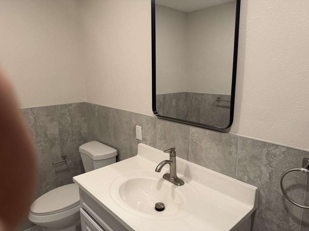 Photo of 2723 Griffin Road #2, Fort Lauderdale, FL 33312 (MLS # B26071426)