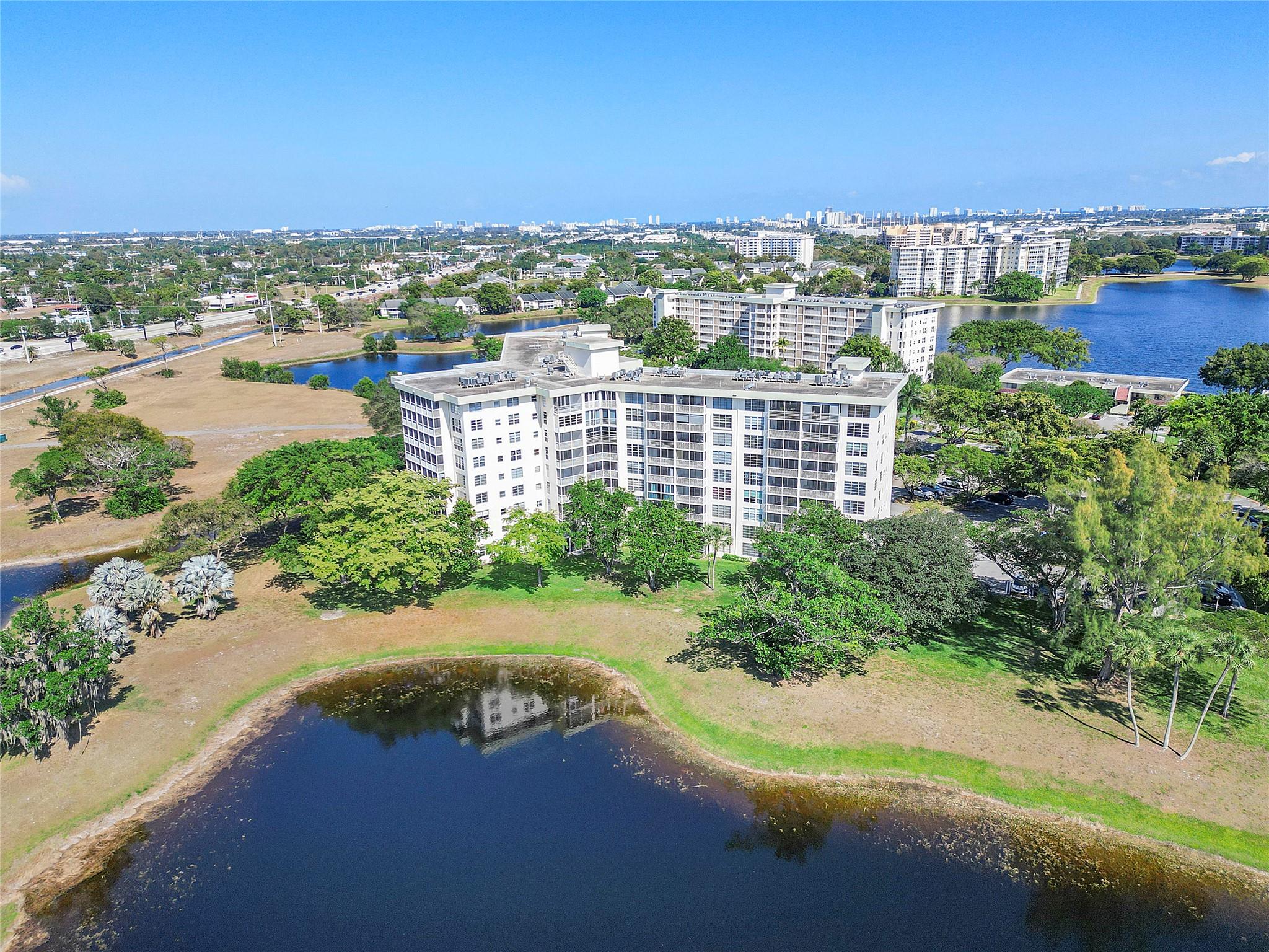3090 N Course Dr 412