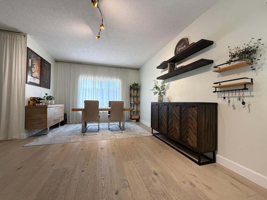 Photo of 8302 VÃ­a Serena, Boca Raton, FL 33433 (MLS # B26045721)
