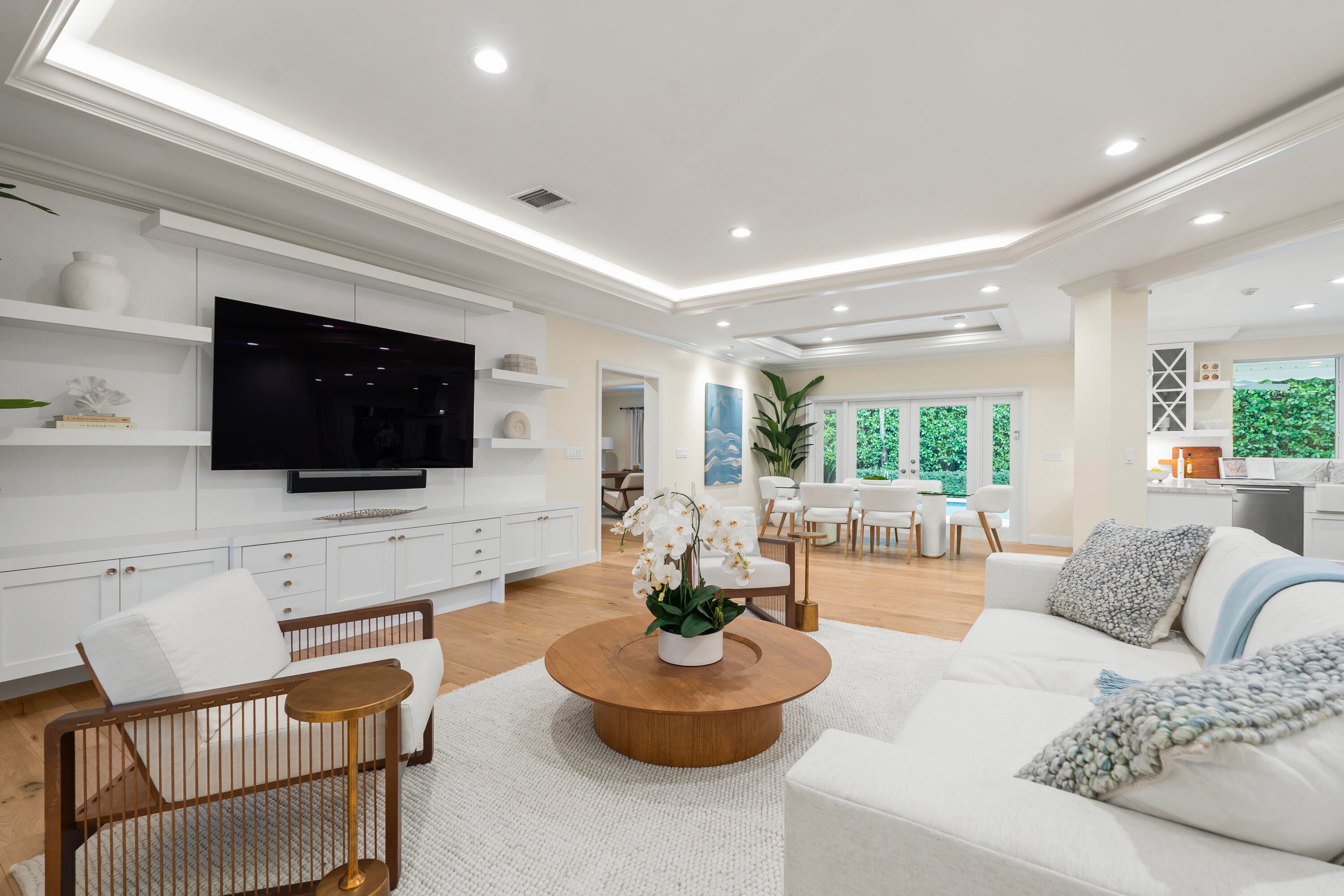 156 Dolphin Road