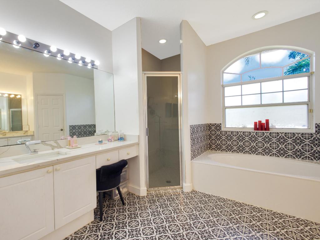 BOYNTON WATERS WEST 1 - Residential