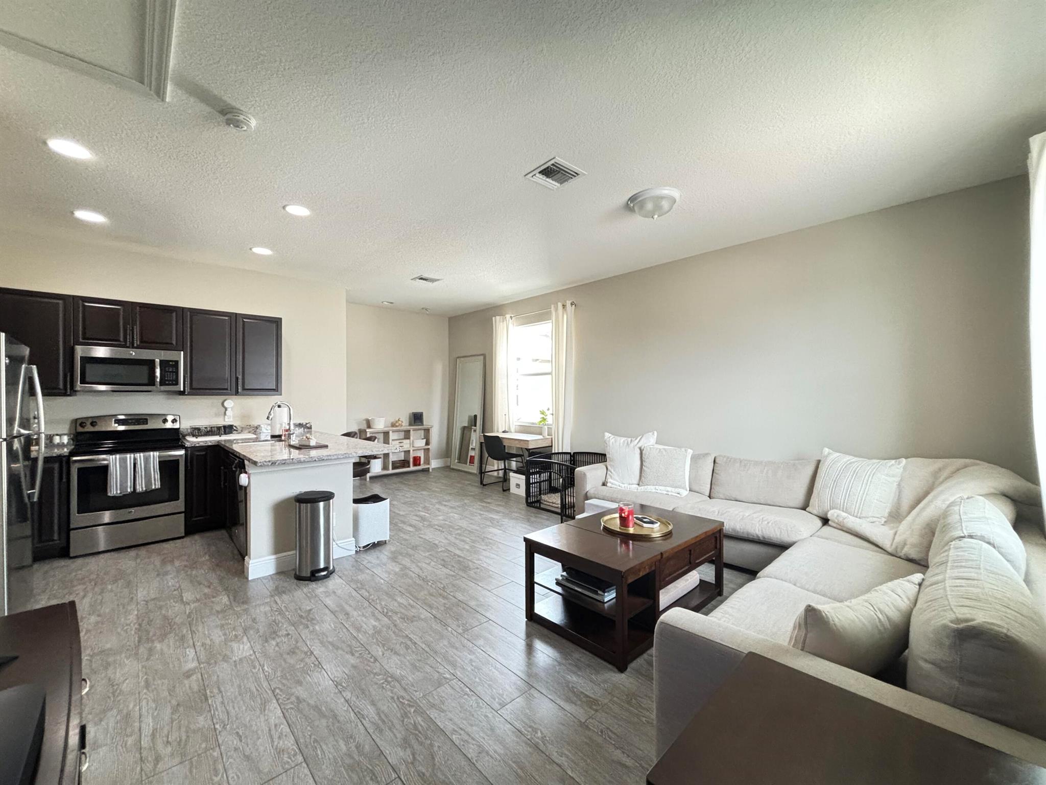 5053 Grandiflora Road A