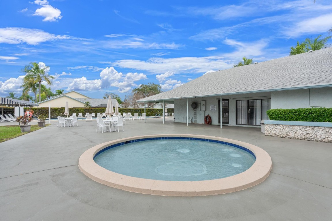 River Oaks - Residential