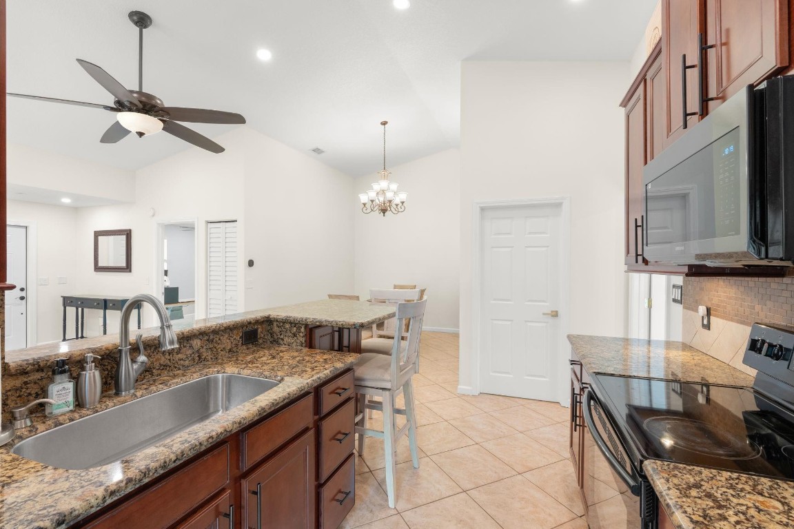 River Oaks - Residential