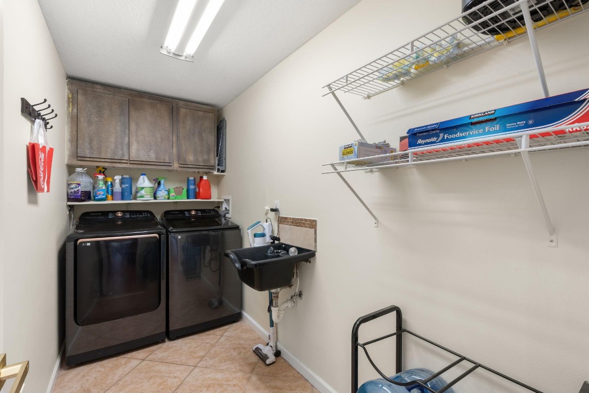 River Oaks - Residential