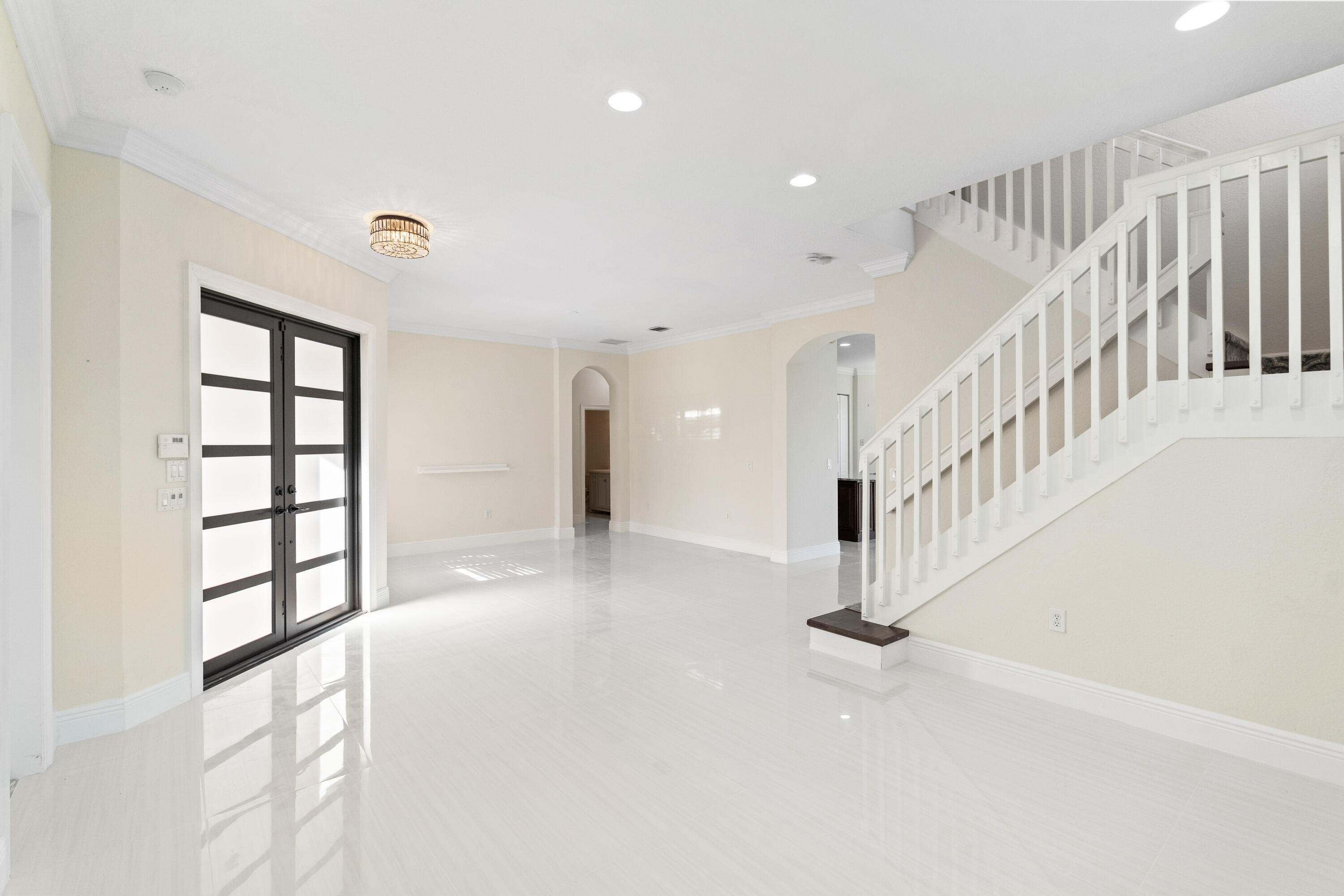 SUNSET LAKES PLAT THREE - Residential