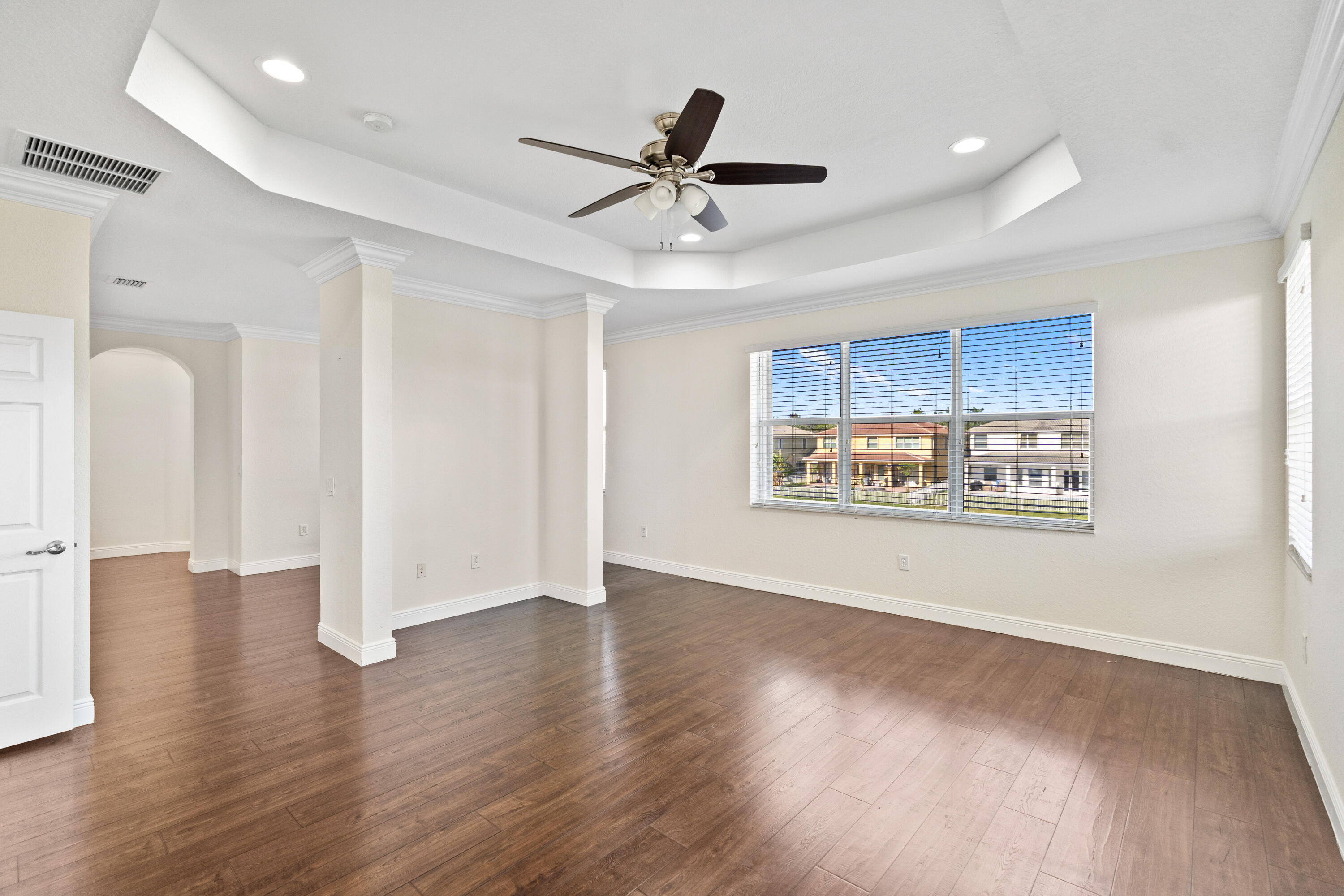 SUNSET LAKES PLAT THREE - Residential