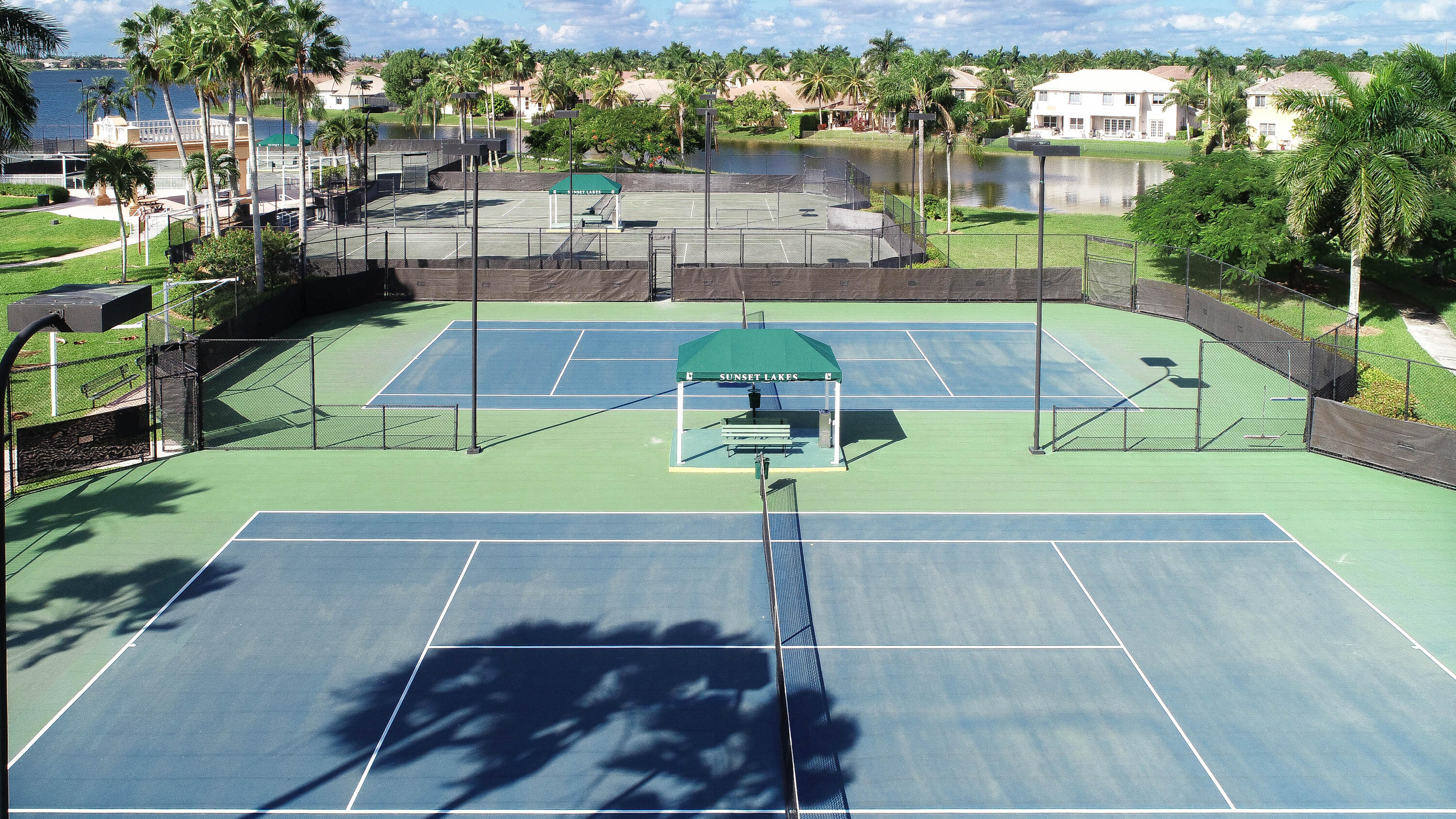 SUNSET LAKES PLAT THREE - Residential