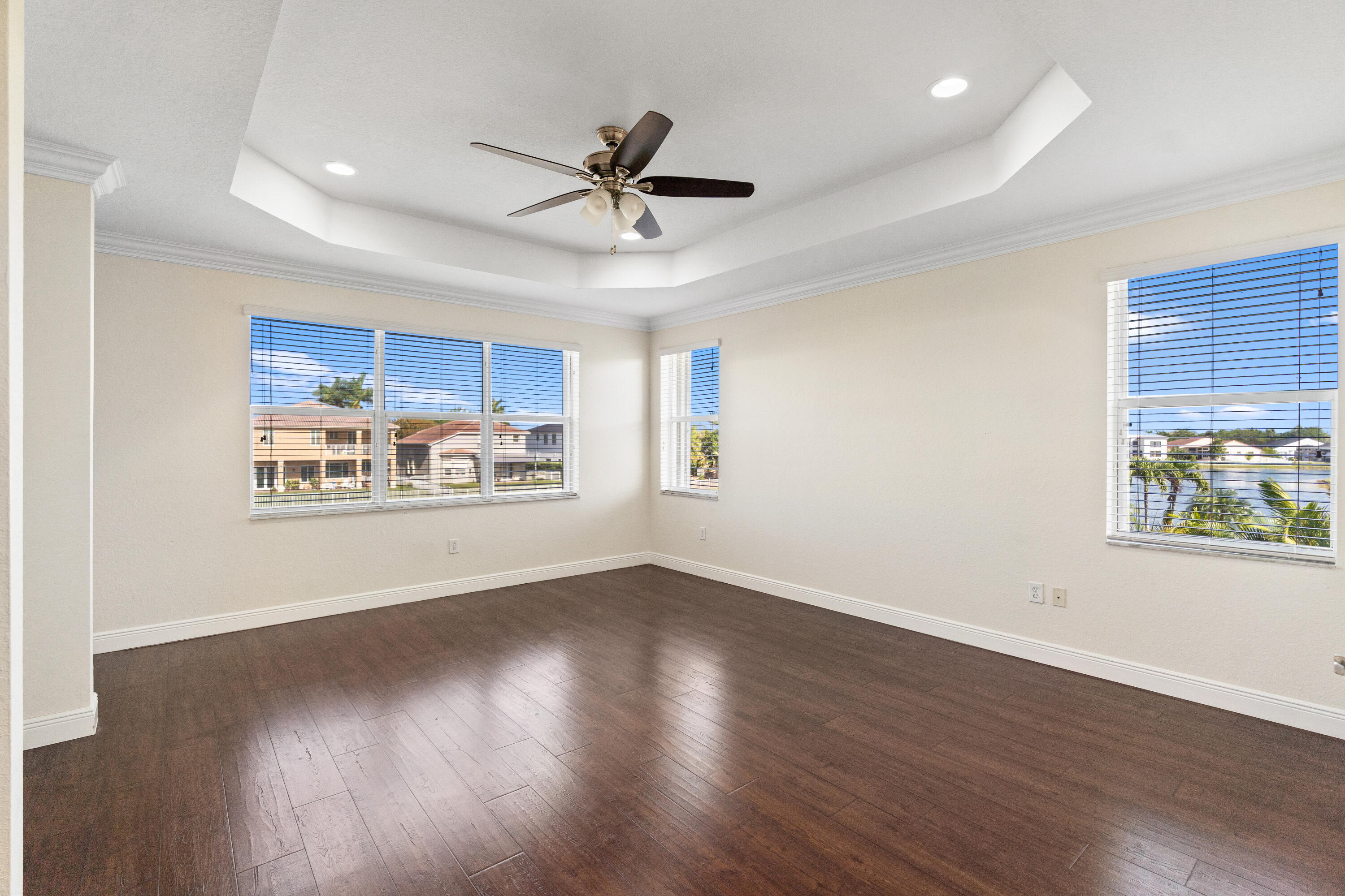 SUNSET LAKES PLAT THREE - Residential