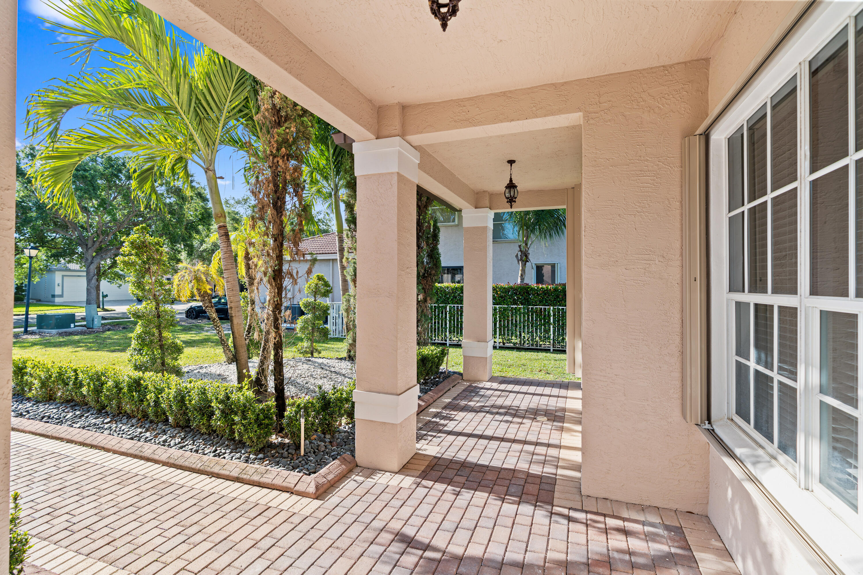 SUNSET LAKES PLAT THREE - Residential