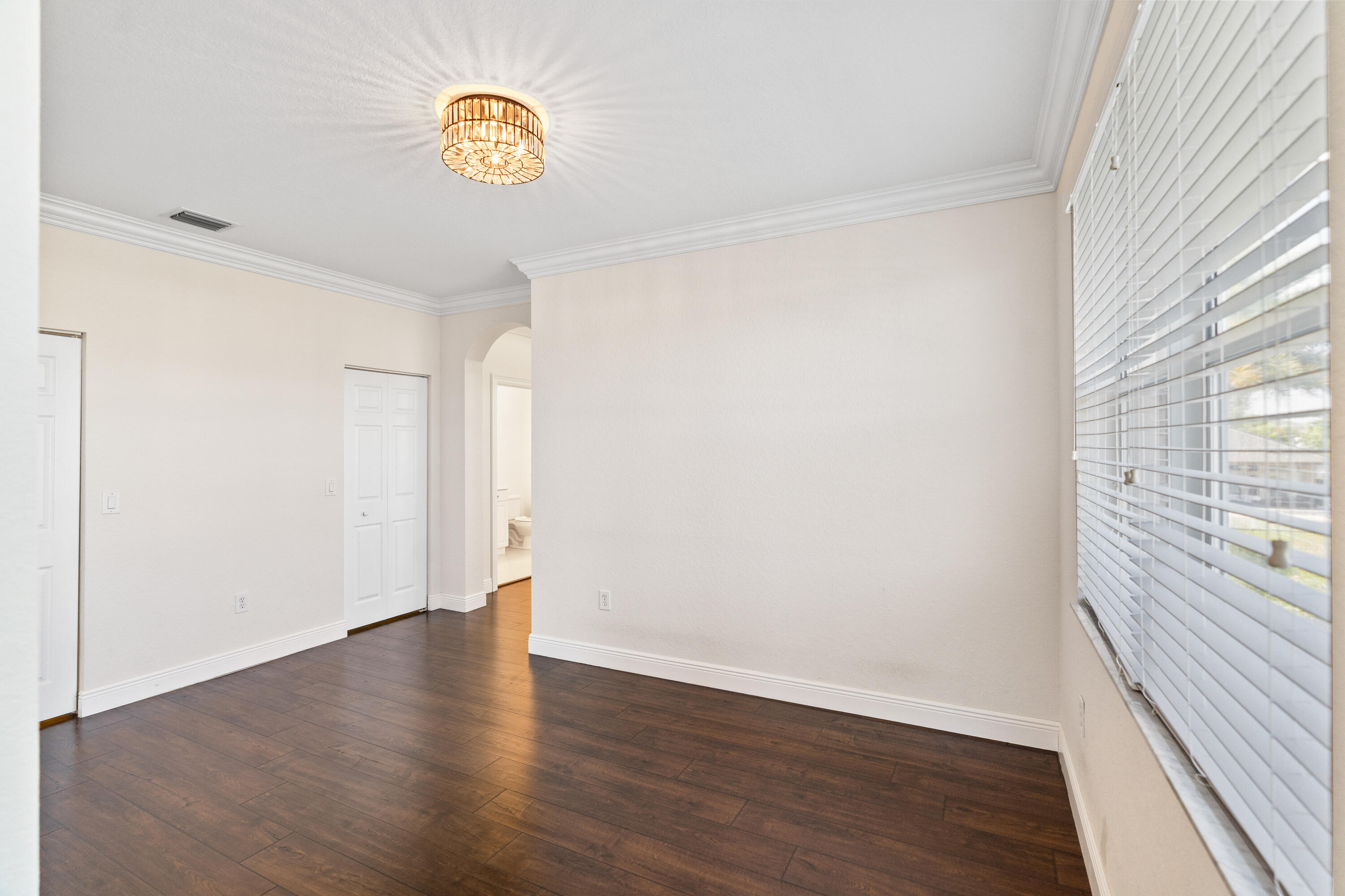 SUNSET LAKES PLAT THREE - Residential