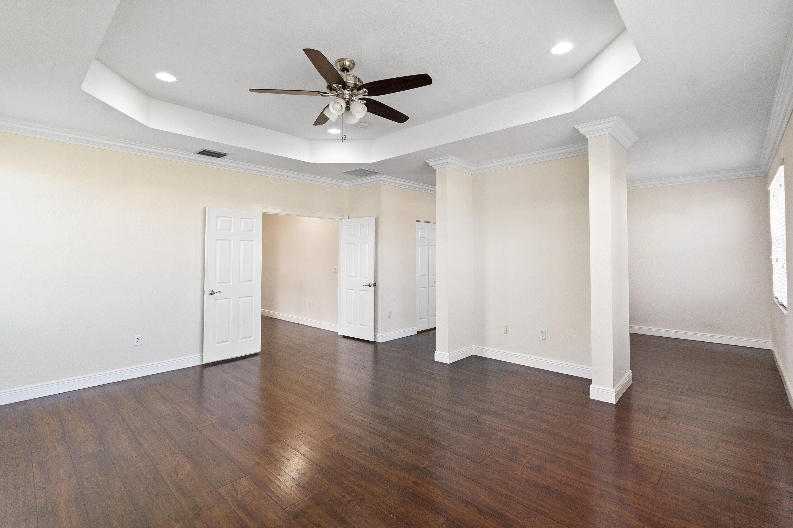 SUNSET LAKES PLAT THREE - Residential