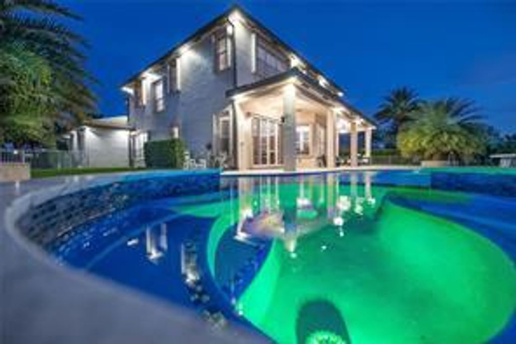 Photo of 5422 SW 185th Terrace, Miramar, FL 33029 (MLS # B26015425)