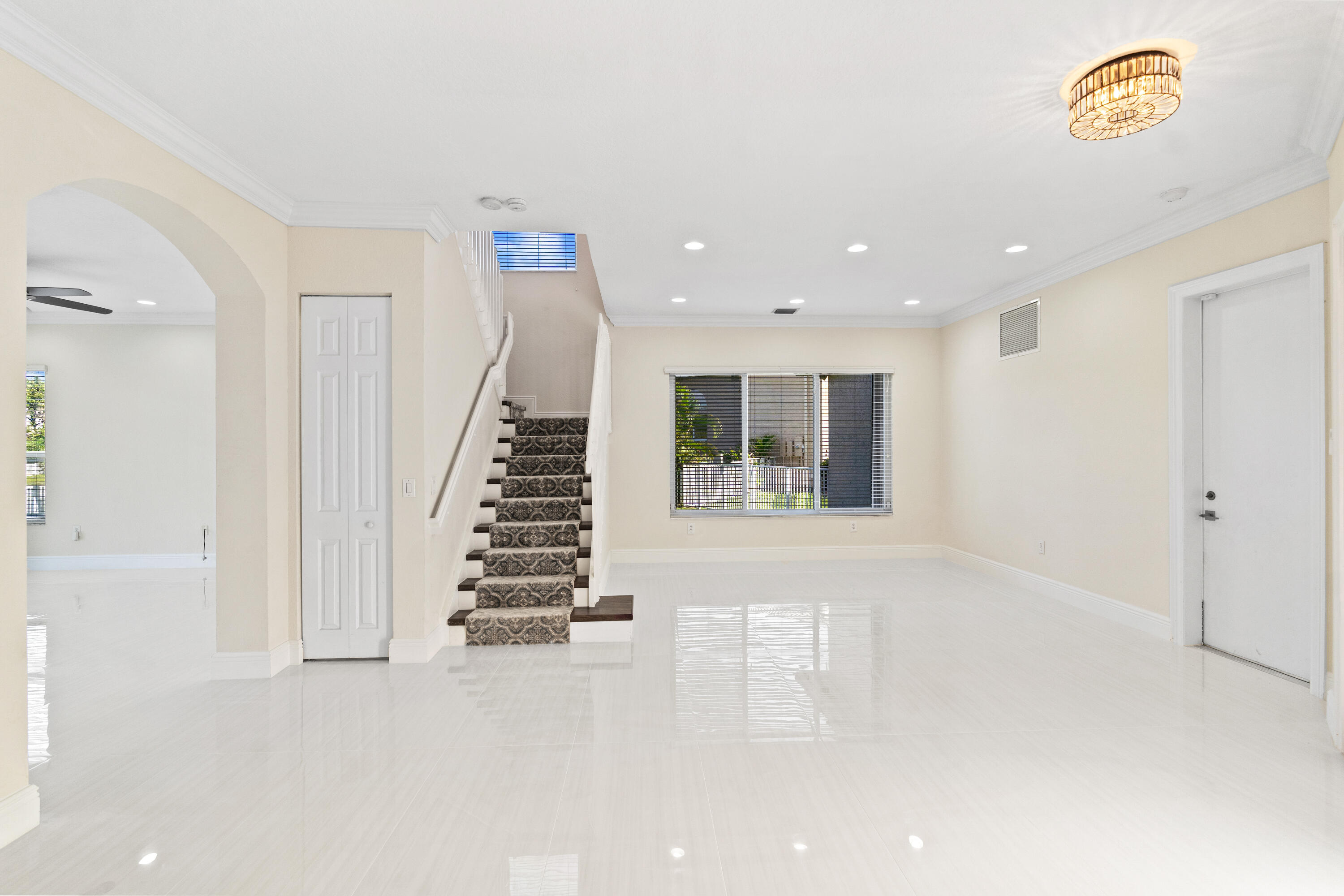 SUNSET LAKES PLAT THREE - Residential