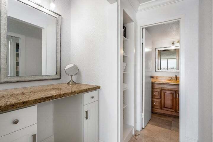 BARCLAY CONDO - Residential Lease