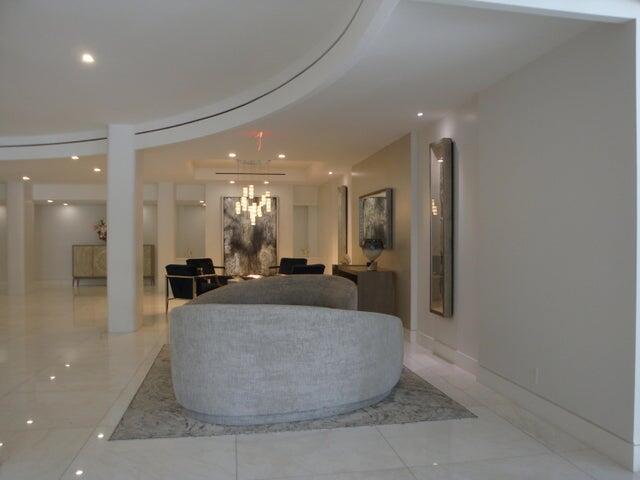 BARCLAY CONDO - Residential Lease