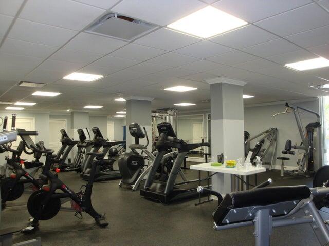 BARCLAY CONDO - Residential Lease