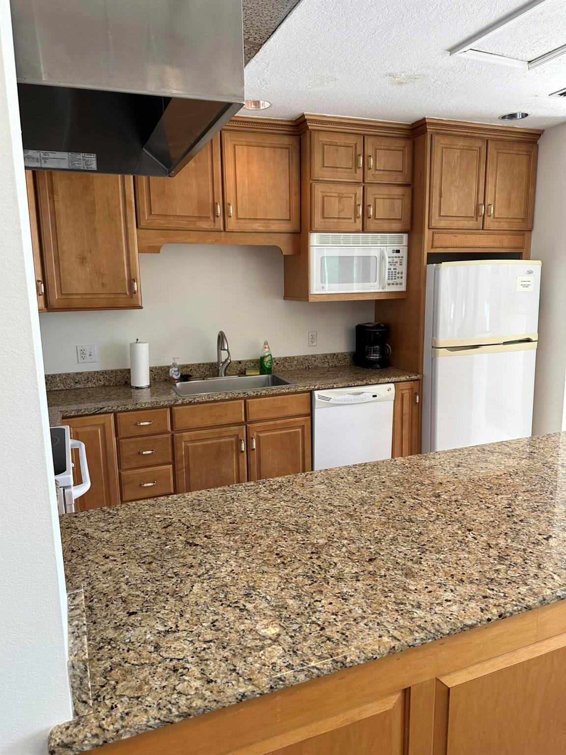 SAND DOLLAR NORTH CONDOMI - Residential