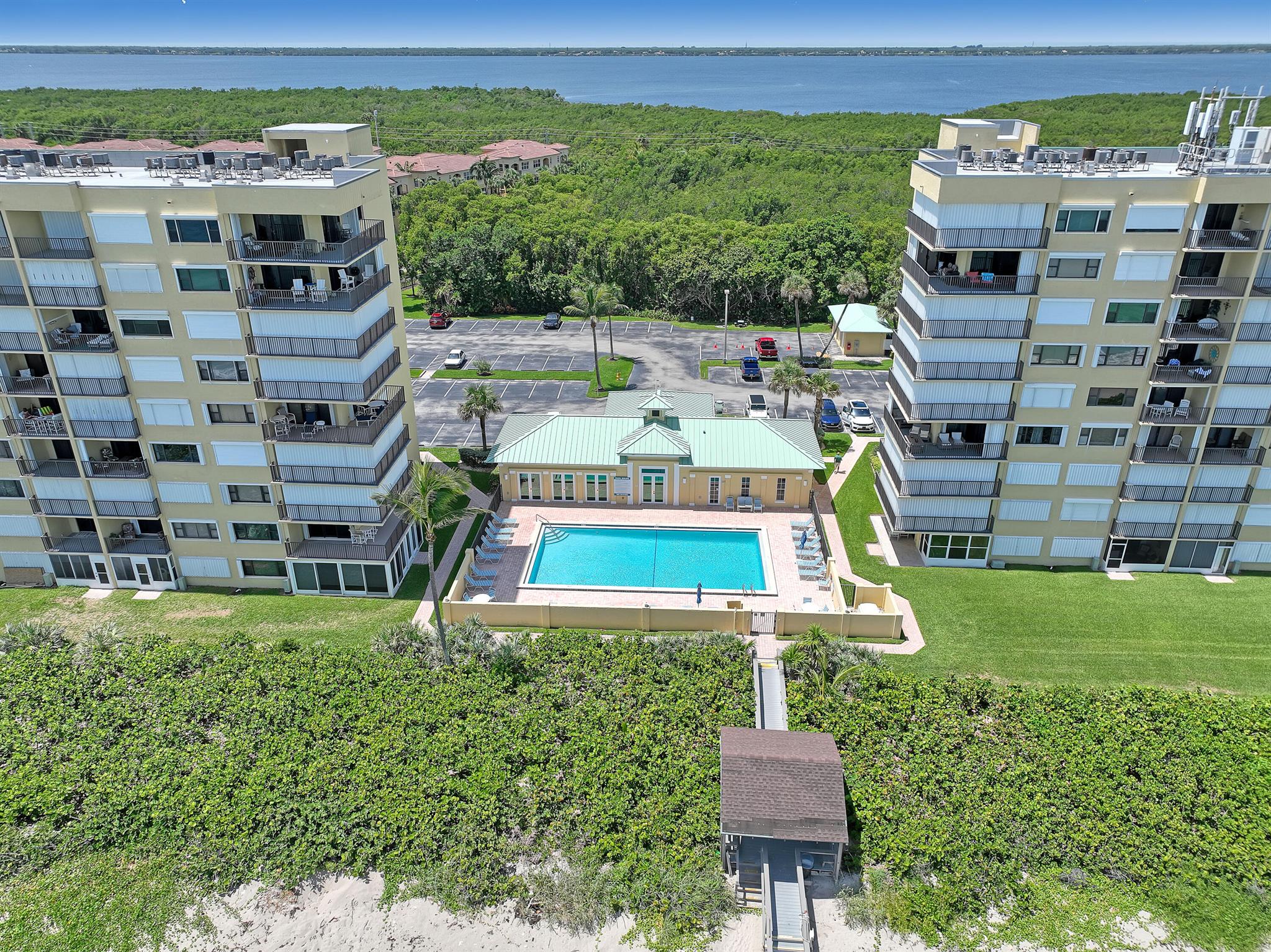 SAND DOLLAR NORTH CONDOMI - Residential