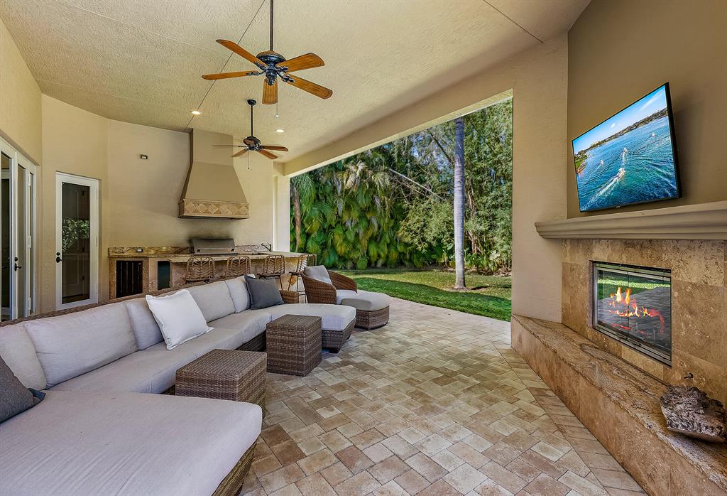 S/D OF 35-40-42, GOV LTS - Residential