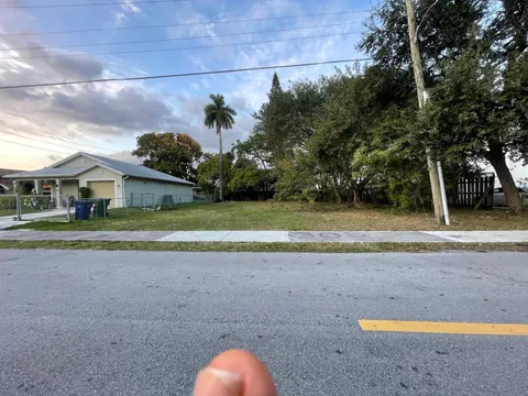20 NW 10 St, Hallandale Beach, FL 33009 - MLS#: F10483692