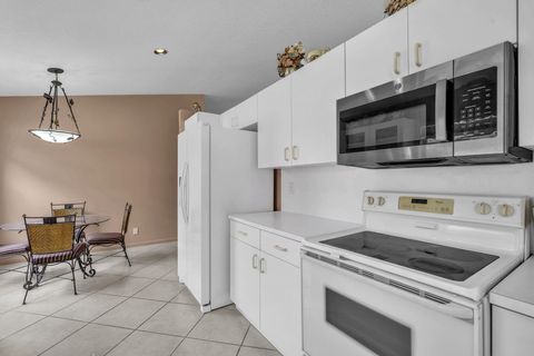 Tiny photo for 5707 Swaying Palm Lane, Boynton Beach, FL 33437 (MLS # B26054338)