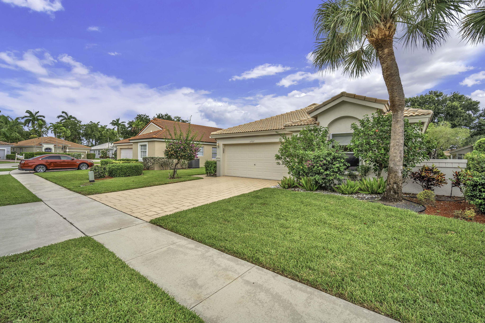 5707 Swaying Palm Lane