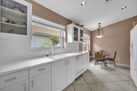 Tiny photo for 5707 Swaying Palm Lane, Boynton Beach, FL 33437 (MLS # B26054338)