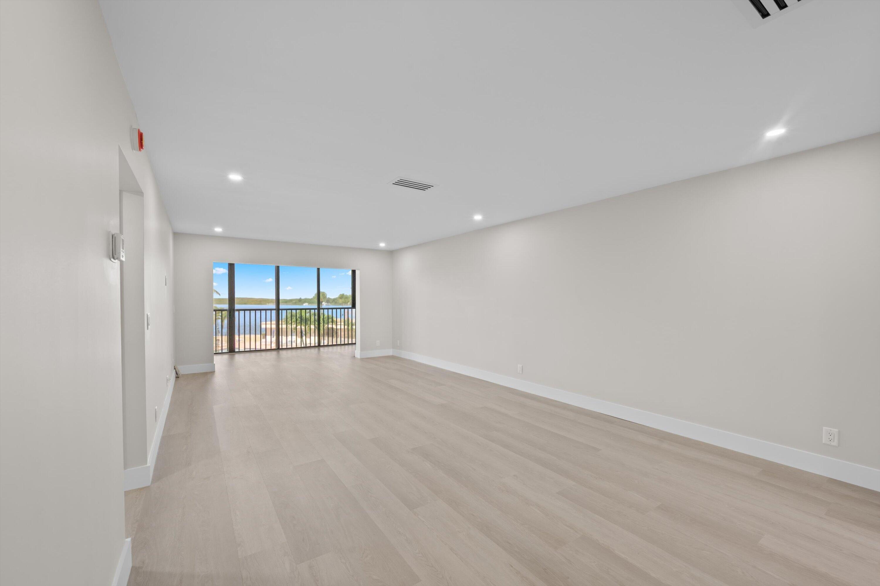200 Intracoastal Place 306