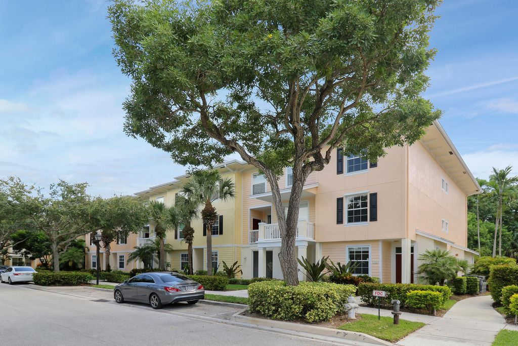 Photo of 245 Murcia Drive #103, Jupiter, FL 33458 (MLS # R11013748)