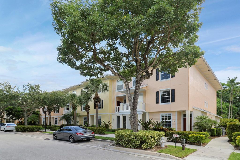 Photo of 245 Murcia Drive #103, Jupiter, FL 33458 (MLS # R11013748)