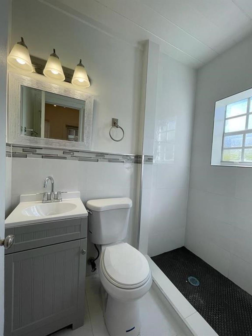 Photo of 104 NE 4th Avenue #C, Delray Beach, FL 33483 (MLS # F10504754)