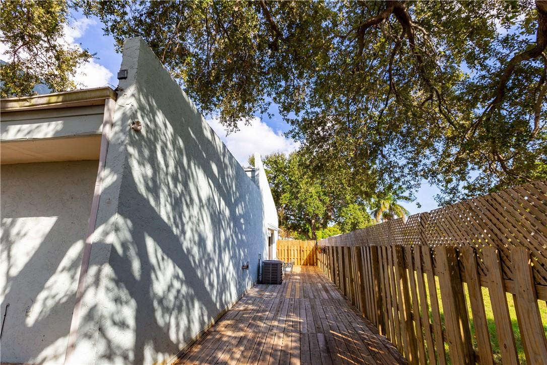 No Complex Name - Residential