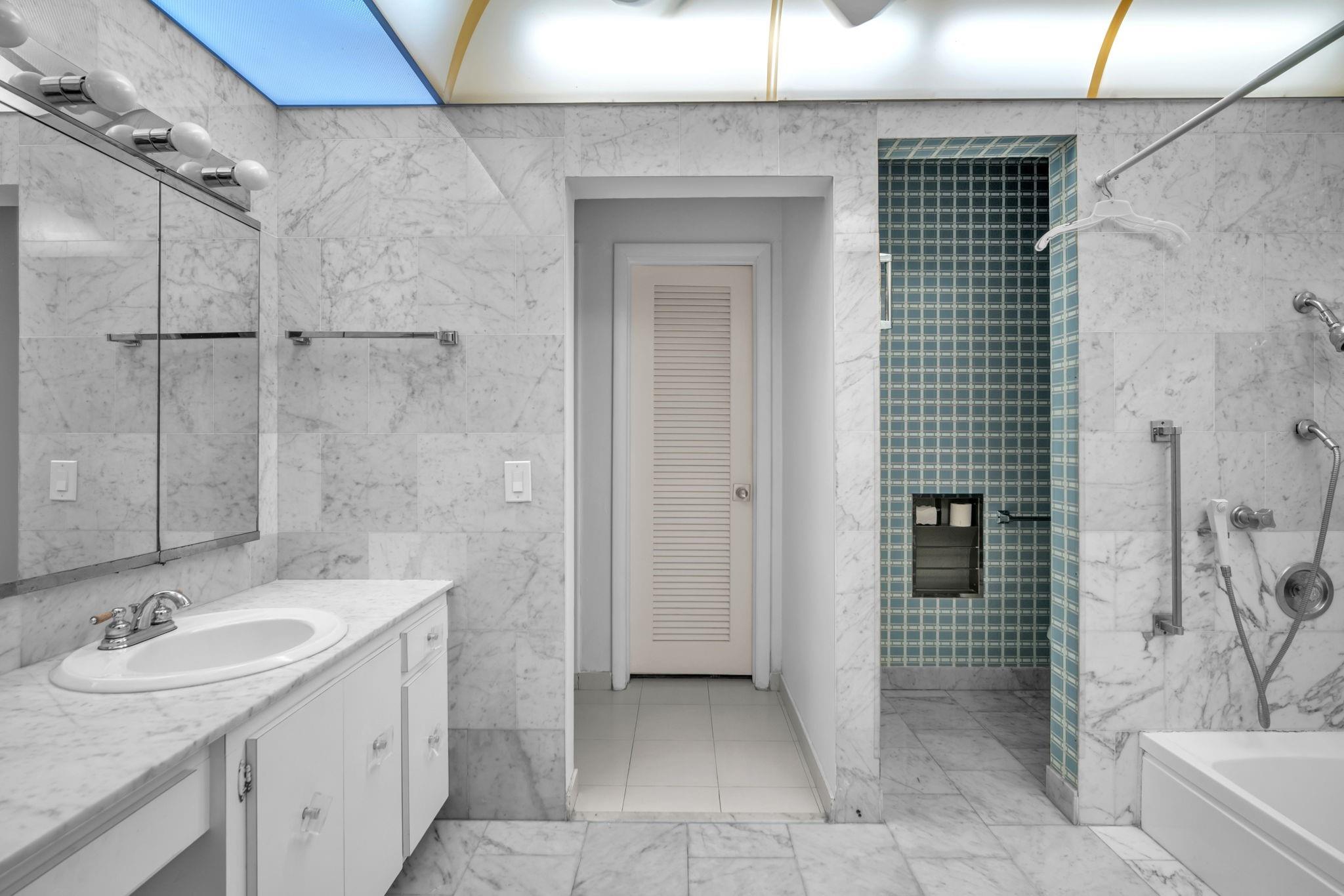 The Emerald Green Villas - Residential