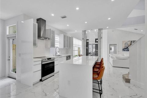 6631 NW 25th Avenue Boca Raton FL 33496