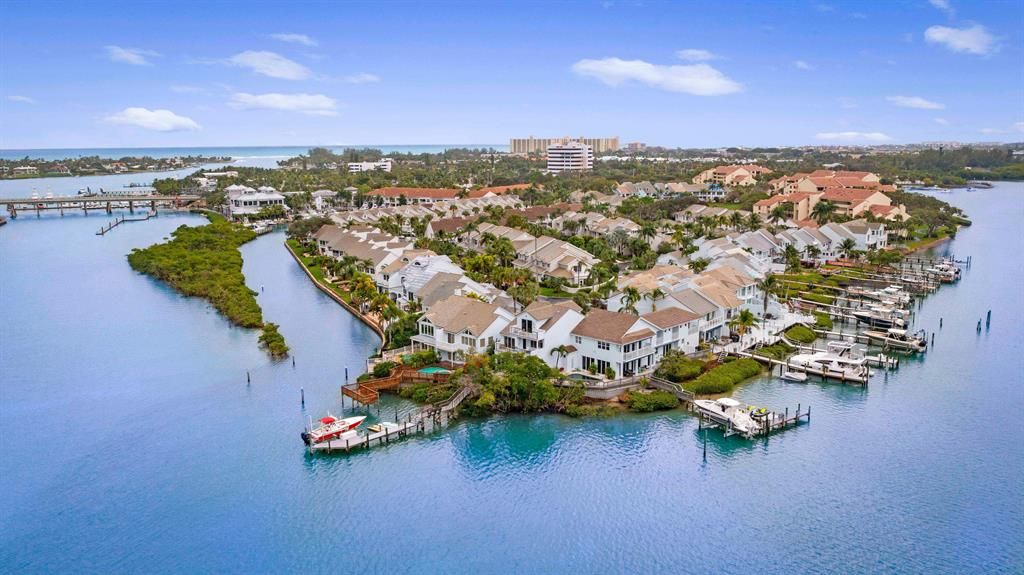 Photo of 1000 N Us Highway 1 #658, Jupiter, FL 33477 (MLS # R10769887)