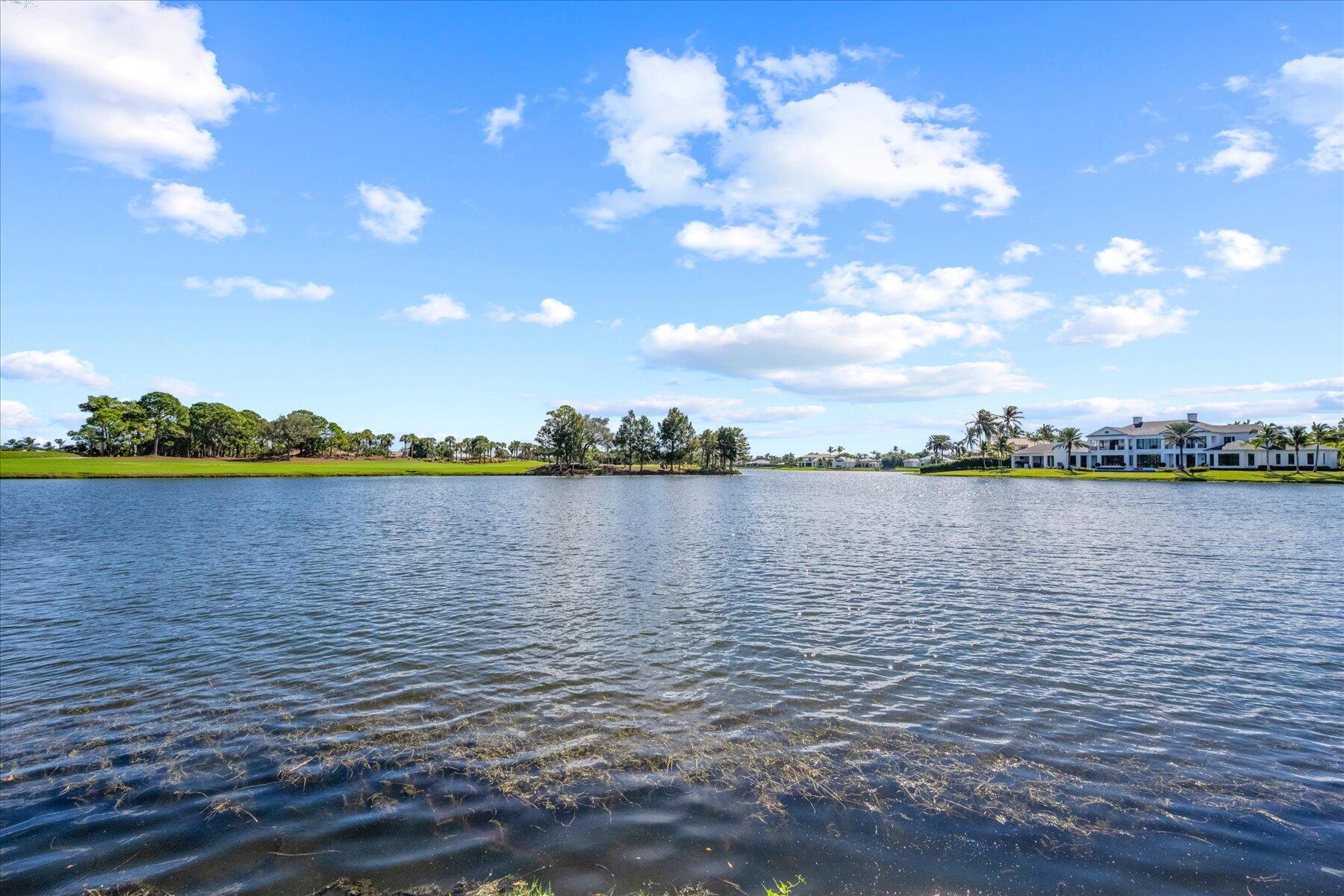 THE LOXAHATCHEE CLUB - Residential