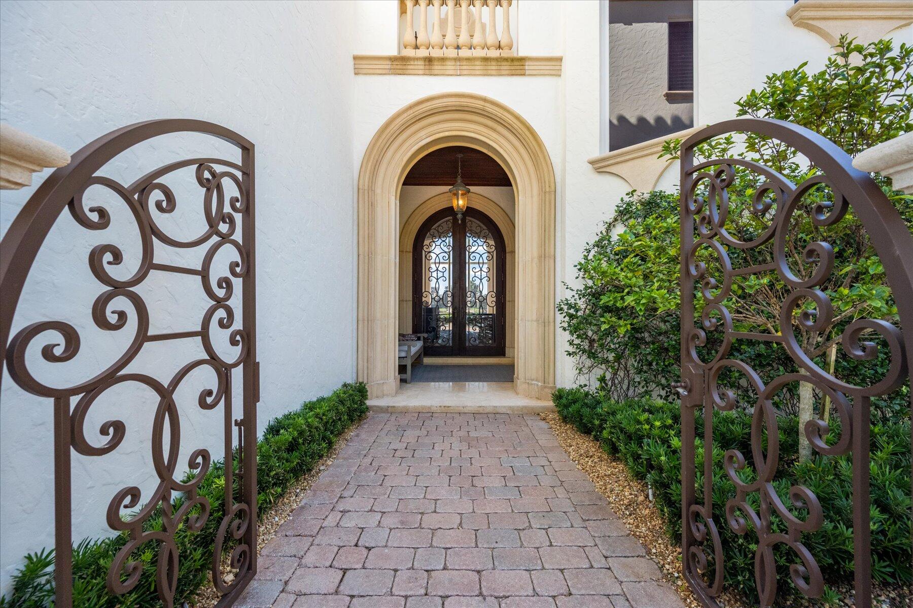 THE LOXAHATCHEE CLUB - Residential