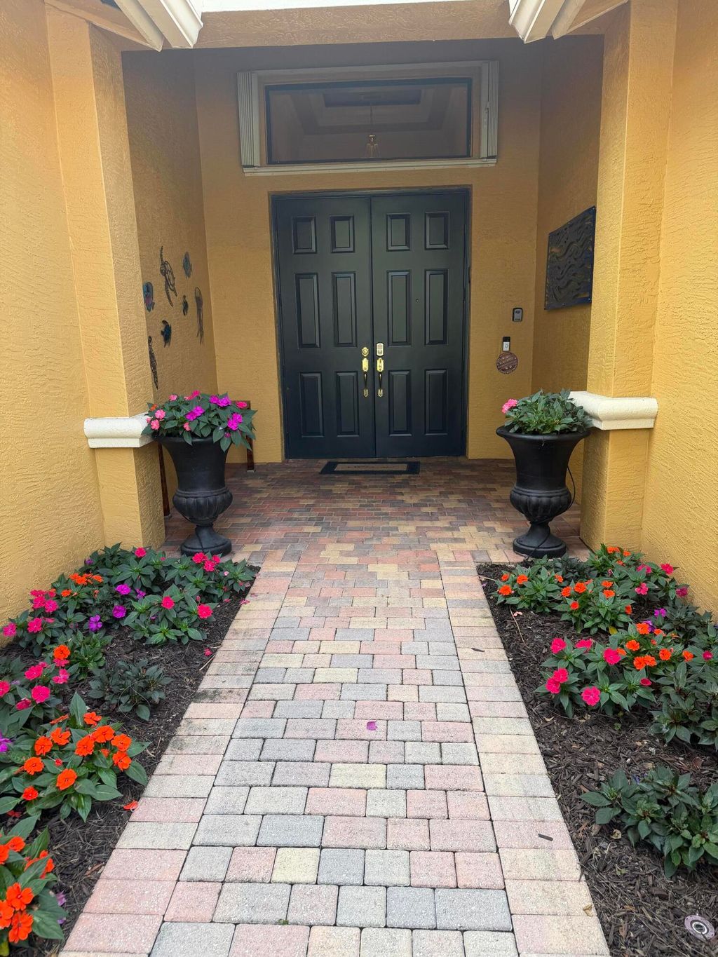 Photo of 6923 Antinori Lane, Boynton Beach, FL 33437 (MLS # B26004141)