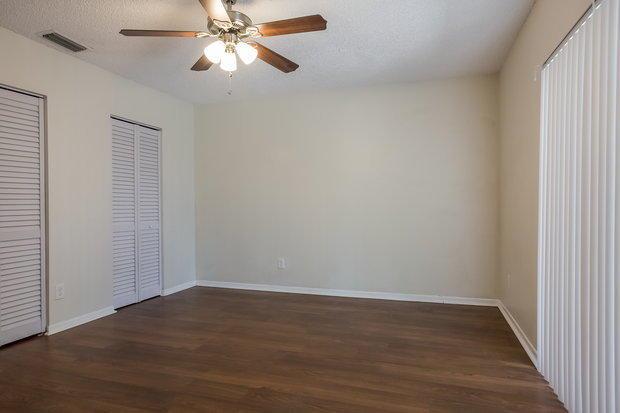 LA MANCHA - Residential Lease